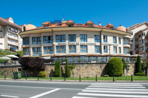 Отель Hotel Faro de San Vicente  Сан-Висенте-Де-Ла-Баркера